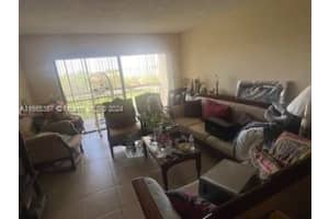 10255 NW 9th St Cir Apt 404-7, Miami, FL 33172, Sold 03/31/25