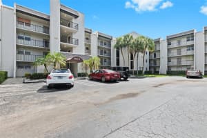 9420 Poinciana Pl APT 308, Davie, FL 33324, Sold 03/18/25
