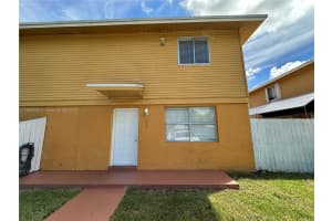 75 NE 12th Ave #75, Homestead, FL 33030, Sold 12/03/24