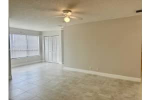 2866 S University Dr APT 5201, Davie, FL 33328, Sold 12/23/24