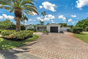 516 NW 28th St, Wilton Manors, FL 33311, Sold 11/15/24