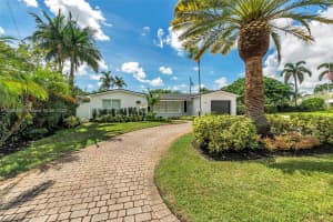 516 NW 28th St, Wilton Manors, FL 33311, Sold 11/15/24