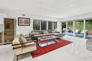 4456 Alton Rd, Miami Beach, FL 33140, Sold 12/23/24