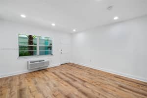 911 Meridian Ave 106, Miami Beach