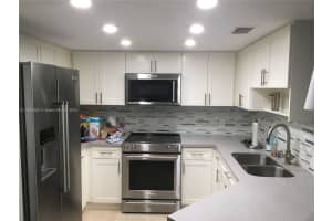 2021 SE 10th Ave APT 204, Fort Lauderdale, FL 33316, Sold 09/02/25