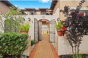 622 Sw 147th Ter, Pembroke Pines