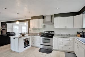 2470 SW 16th St, Fort Lauderdale, FL 33312, Sold 11/26/24