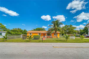3401 NW 213th St, Miami Gardens, FL 33056, Sold 01/10/25