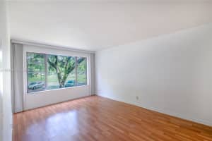 6060 S Falls Cir Dr APT 222, Lauderhill, FL 33319, Sold 12/03/24