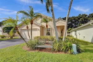 Lake Park Cir N, Davie, FL 33328, Sold 11/26/24