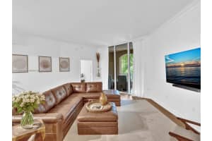 3001 NE 185th St APT 416, Aventura, FL 33180, Sold 11/25/24