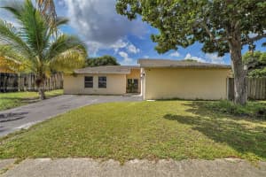 387 NW 39th Way, Deerfield Beach, FL 33442, Sold 02/28/25