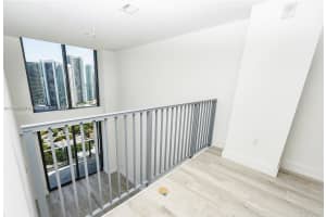 121 NE 34th St, Miami, FL 33137, Sold 03/12/25