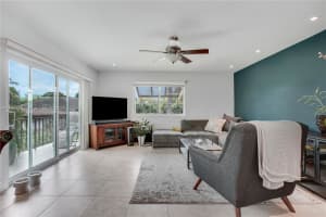 9456 SW 77th Ave APT T6, Miami, FL 33156, Sold 11/13/24