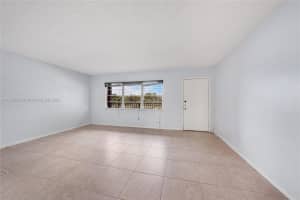301 SW 135th Ave APT 215C, Pembroke Pines, FL 33027, Sold 11/06/24