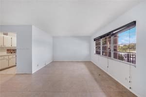 301 SW 135th Ave APT 215C, Pembroke Pines, FL 33027, Sold 11/06/24