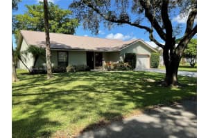 7027 NW 38th Manor, Coral Springs, FL 33065, Sold 11/19/24