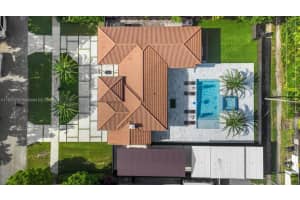 340 Navarre Dr, Miami Springs, FL 33166, Sold 12/06/24