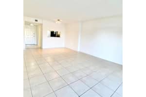 5200 NW 31st Ave APT 44, Fort Lauderdale, FL 33309, Sold 12/18/24