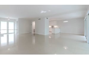 296 Seaview Dr C4, Key Biscayne, FL 33149, Sold 11/20/24