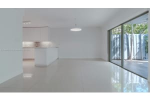 296 Seaview Dr C4, Key Biscayne, FL 33149, Sold 11/20/24
