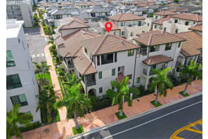4260 NW 82nd Ave, Doral, FL 33166 - MLS#A11666947