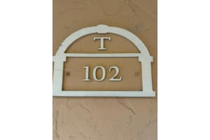 17901 NW 68th Ave APT T102, Hialeah, FL 33015, Sold 06/30/25
