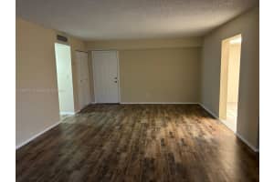 17901 NW 68th Ave APT T102, Hialeah, FL 33015, Sold 06/30/25