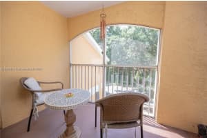 2460 NW 33rd St APT 1714, Oakland Park, FL 33309, Sold 12/18/24