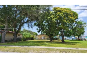 2267 Nw 80th St Miami, FL 33147 Sold 04/18/25