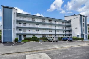 7690 NW 18th St, Margate, FL 33063, Sold 02/14/25