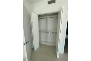 92 SW 3rd St APT 1403, Miami, FL 33130, Sold 03/11/25