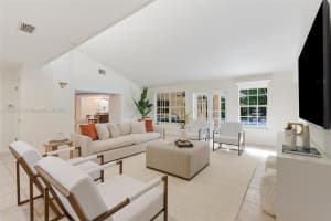 15224 SW 80th Ave, Palmetto Bay, FL 33157, Sold 12/19/24