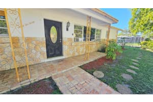 3230 N 23rd Ave, Hollywood, FL 33020 - MLS#A11667552