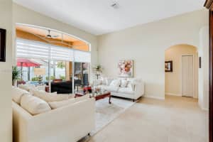 332 SW 187th Terrace, Pembroke Pines, FL 33029, Sold 11/13/24
