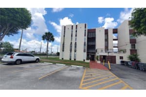 9401 SW 4th St APT 202, Miami, FL 33174, Sold 02/13/25