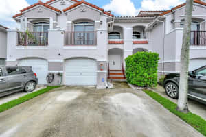 10101 Sw 154th Cir Ct 107-11, Miami