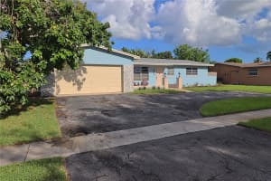 511 NW 93rd Terrace, Pembroke Pines, FL 33024, Sold 12/10/24