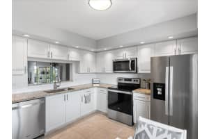 13705 SW 12th St APT 406B, Pembroke Pines, FL 33027, Sold 12/03/24
