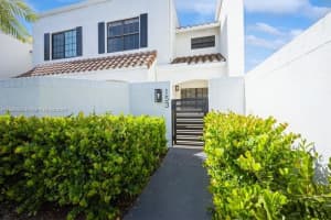 21216 Harbor Way Apt 153-15, Aventura, FL 33180, Sold 07/16/25