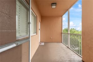 7715 Yardley Dr APT 415, Tamarac, FL 33321, Sold 01/31/25
