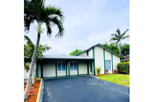 7193 SW 20th Pl, Davie, FL 33317, Sold 11/27/24