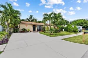 4421 SW 24th St, Fort Lauderdale, FL 33317, Sold 11/14/24