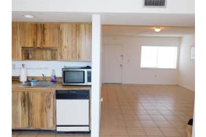 8075 SW 107th Ave APT 319, Miami, FL 33173, Sold 01/24/25