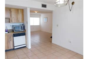 8075 SW 107th Ave APT 319, Miami, FL 33173, Sold 01/24/25