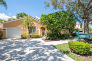 1591 Harbour Side Dr, Weston, FL 33326, Sold 12/05/24