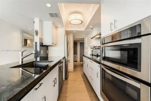 555 NE 15th St APT 16A, Miami, FL 33132, Sold 11/15/24