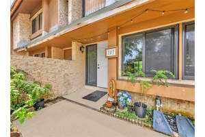 207 Wimbledon Lakes Dr #207, Plantation, FL 33324, Sold 02/12/25