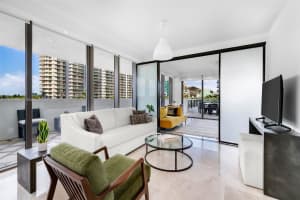 5875 Collins Ave APT 507, Miami Beach, FL 33140, Sold 04/24/25