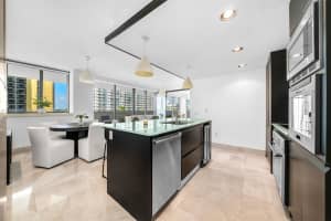 5875 Collins Ave APT 507, Miami Beach, FL 33140, Sold 04/24/25